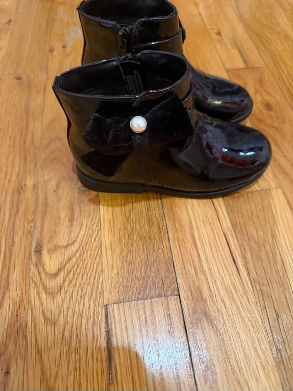 Gymboree Black Patent Ankle Boots with Pearl Bow Accent